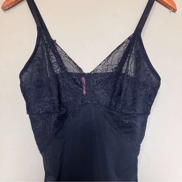 Body Beautiful Lace-Trim Shape Wear Bodysuit Women’s Large - Picture 5 of 13